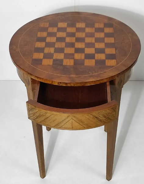 Table échiquier style Louis XV