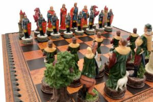 Jeu d'Échecs Robin des Bois - Échiquier - Backgammon et Jeu de dames en similicuir avec rangement & Pièces en résine