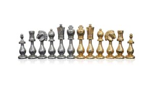Jeu d'Echecs en Métal Plaqué Or et Argent 