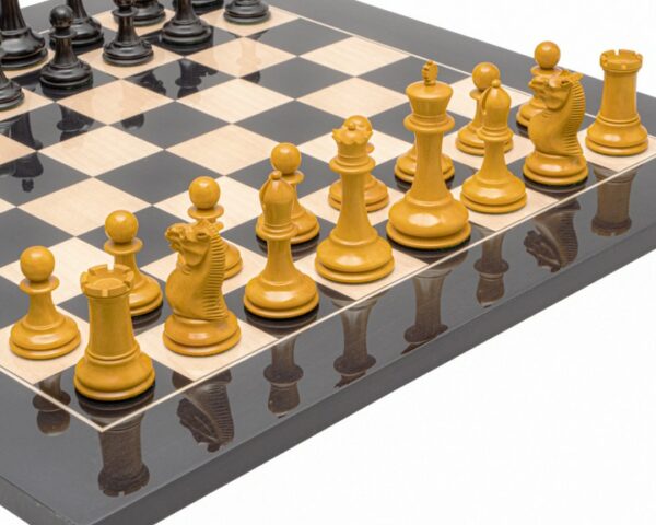 Jeu d'échecs Harrwitz Staunton de Luxe - Échiquier en bois d'Anegre noir et Erable & Pièces en Bois de Buis et Ébène