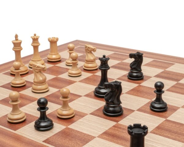 Jeu d'échecs Souverain Staunton - Échiquier en bois d'Acajou et Bouleau & Pièces en Bois de Buis ébonisé