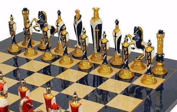 Jeu d'Echecs en Métal Peint à la Main "Renaissance"