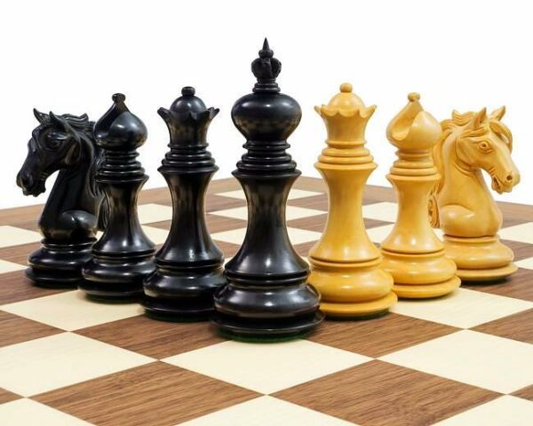 Jeu d'Echecs "Cavalerie" en Bois d'Ebène et Buis