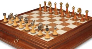 Jeu d'Échecs Classique - Échiquier en bois et Albâtre de Toscane avec tiroir & Pièces en métal et bois