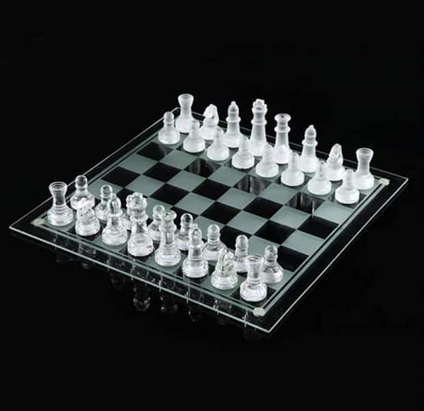 Jeux d’échecs en verre